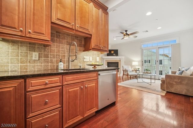 31 Church St. 306, South Orange Village Twp., NJ 07079