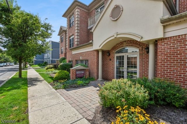 31 Church St. 306, South Orange Village Twp., NJ 07079