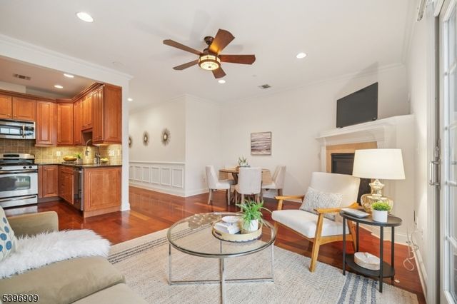 31 Church St. 306, South Orange Village Twp., NJ 07079