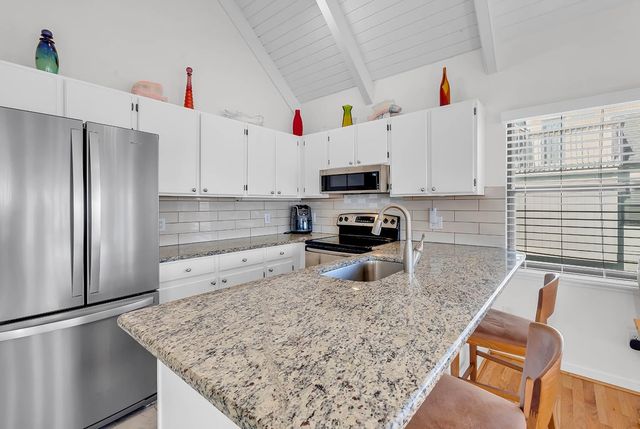 153 Oyster Catcher Pl., Pawleys Island, SC 29585