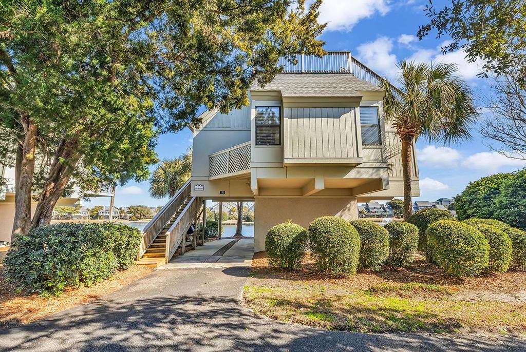 153 Oyster Catcher Pl., Pawleys Island, SC 29585