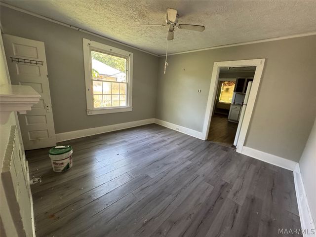 422 4th Street A & B, Montgomery, AL 36110