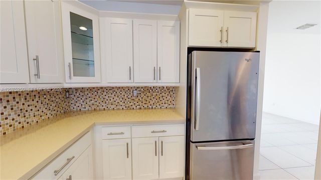 10428 NW 61st Street, Doral, FL 33178