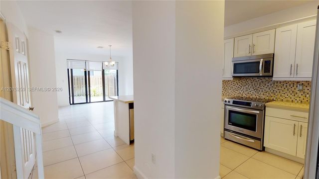 10428 NW 61st Street, Doral, FL 33178