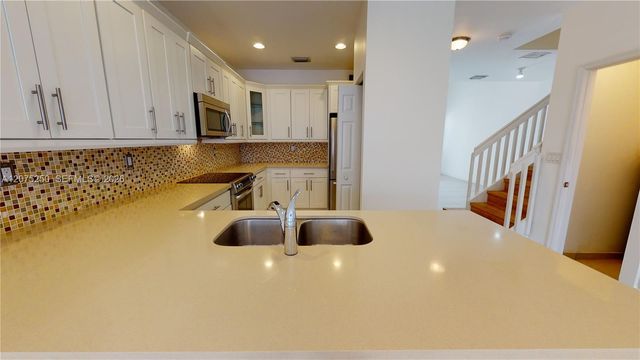 10428 NW 61st Street, Doral, FL 33178