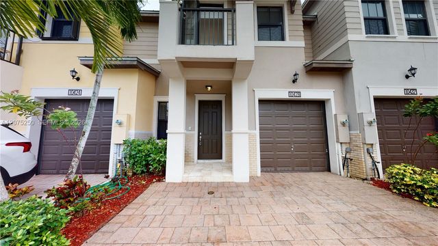 10428 NW 61st Street, Doral, FL 33178