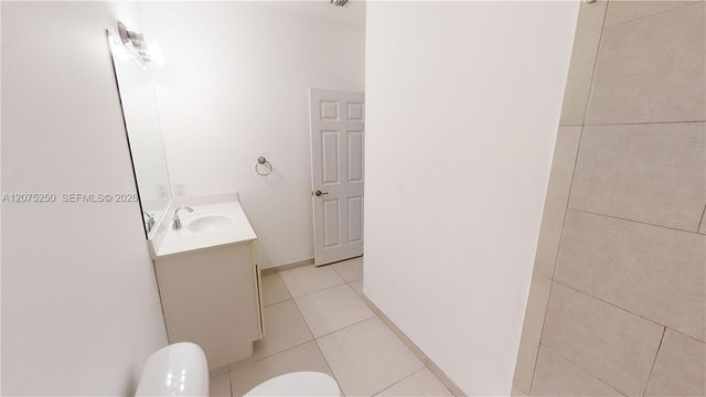 10428 NW 61st Street, Doral, FL 33178