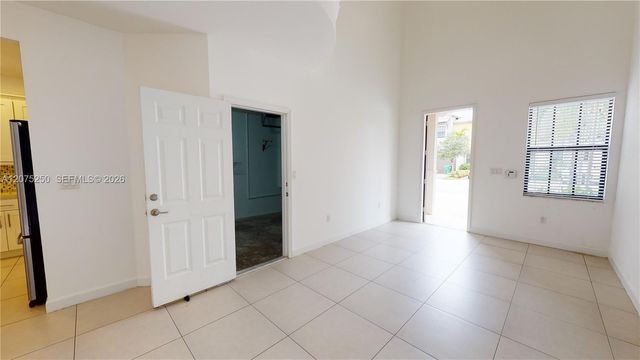 10428 NW 61st Street, Doral, FL 33178