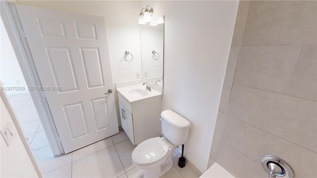 10428 NW 61st Street, Doral, FL 33178