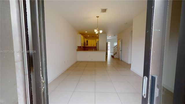 10428 NW 61st Street, Doral, FL 33178