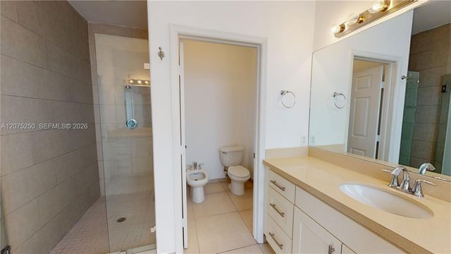 10428 NW 61st Street, Doral, FL 33178