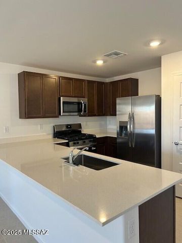 34303 S Incus Road, Red Rock, AZ 85145