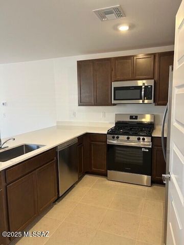 34303 S Incus Road, Red Rock, AZ 85145