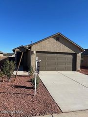 34303 S Incus Road, Red Rock, AZ 85145