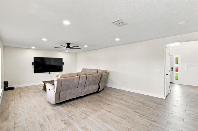 6113 WATERFIELD WAY, St Cloud, FL 34771