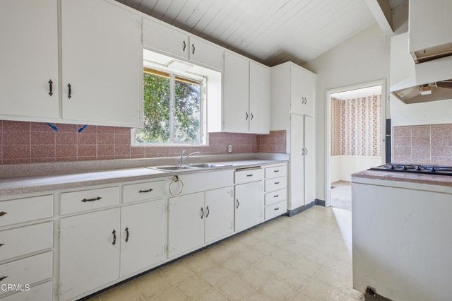 534 Orange Grove Avenue, South Pasadena, CA 91030