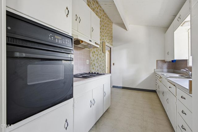 534 Orange Grove Avenue, South Pasadena, CA 91030