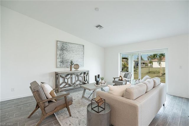 1116 NE 33rd TER, Cape Coral, FL 33909