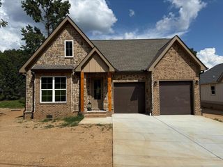 826 Lower Mill Road, Hixson, TN 37343