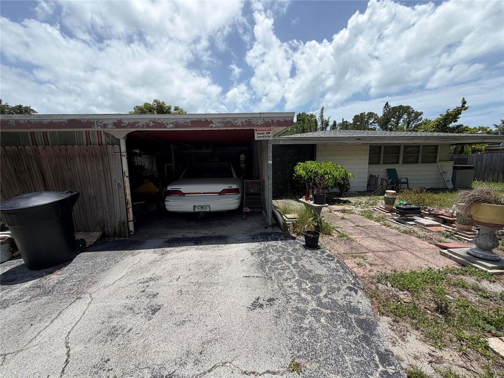 Image 1 of property listing at 6710 MANGO AVENUE S, St Petersburg, FL 33707