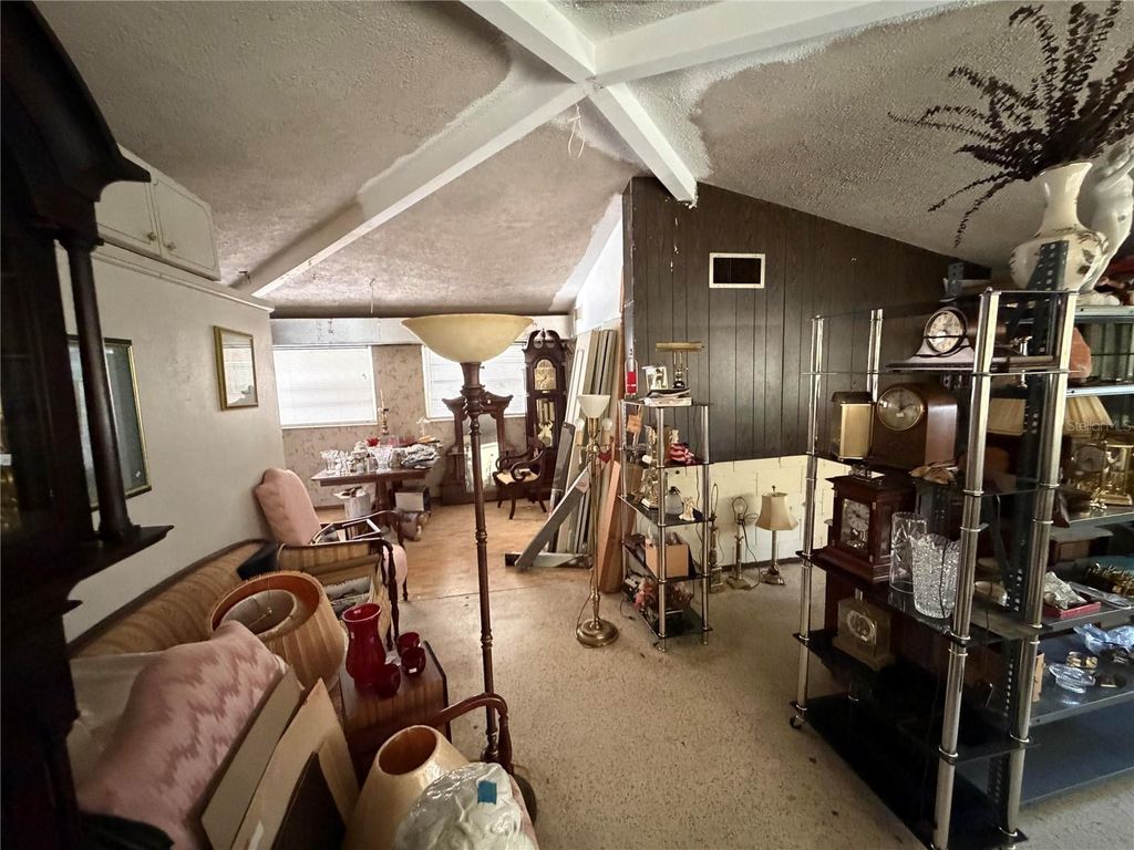 Image 18 of property listing at 6710 MANGO AVENUE S, St Petersburg, FL 33707