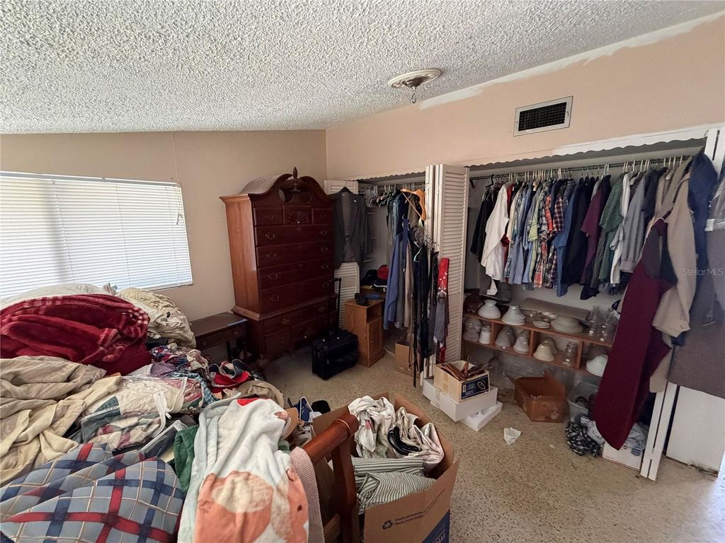 Image 20 of property listing at 6710 MANGO AVENUE S, St Petersburg, FL 33707