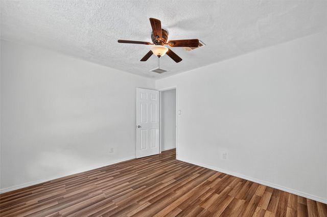 7839 Cook Road, Houston, TX 77072