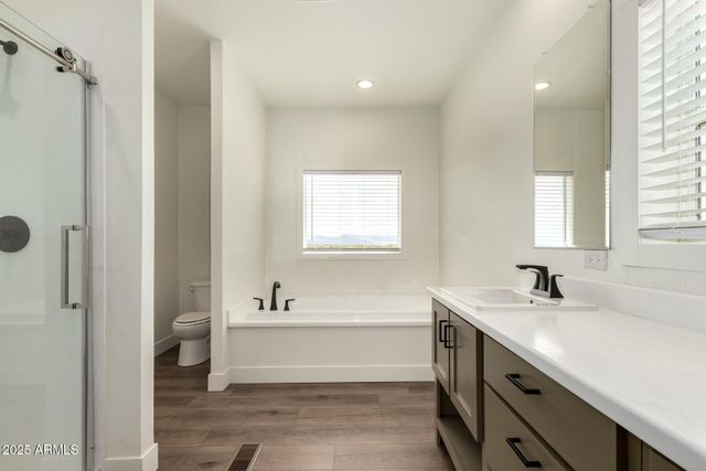 23069 W MILTON Drive, Wittmann, AZ 85361