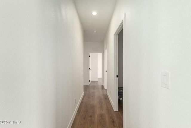 23069 W MILTON Drive, Wittmann, AZ 85361