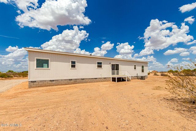 23069 W MILTON Drive, Wittmann, AZ 85361