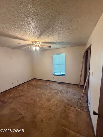 616 W 33rd Street, Joplin, MO 64804