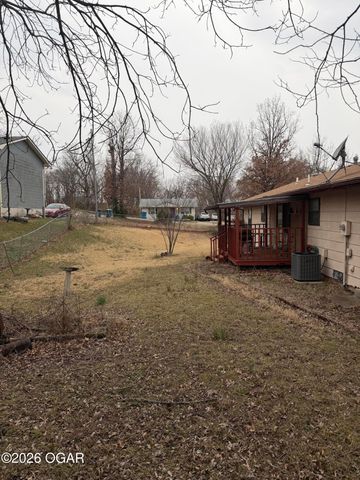 616 W 33rd Street, Joplin, MO 64804