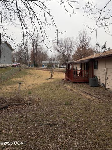 616 W 33rd Street, Joplin, MO 64804