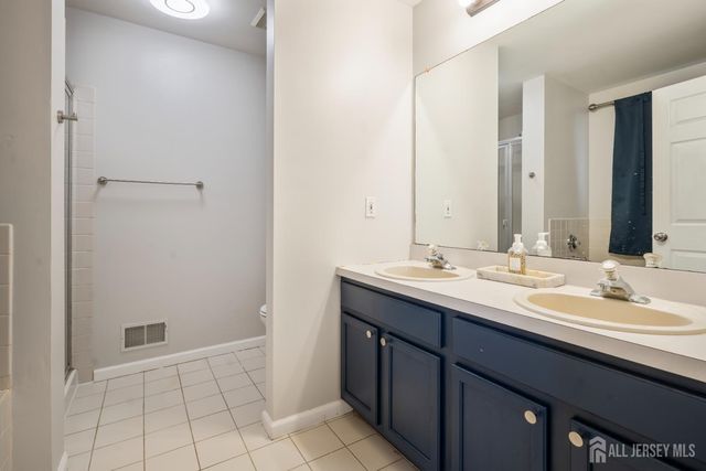 18 Bearsley Drive, East Brunswick, NJ 08816