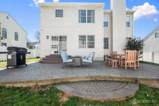 18 Bearsley Drive, East Brunswick, NJ 08816