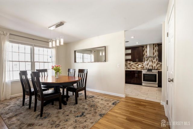 18 Bearsley Drive, East Brunswick, NJ 08816