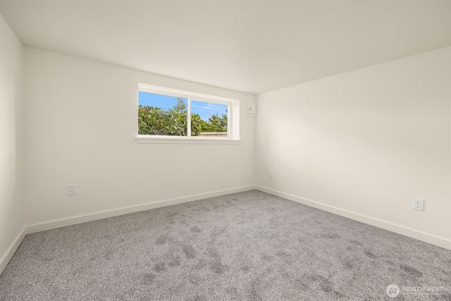 5019 5th Avenue NE, Seattle, WA 98105