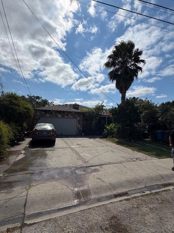 116 Abelia Way, East Palo Alto, CA 94303