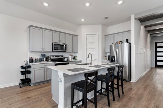 308 Barton Run DR, Georgetown, TX 78628