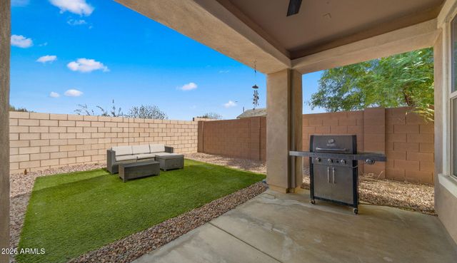 10562 E CORBIN Avenue, Mesa, AZ 85212
