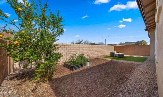 10562 E CORBIN Avenue, Mesa, AZ 85212