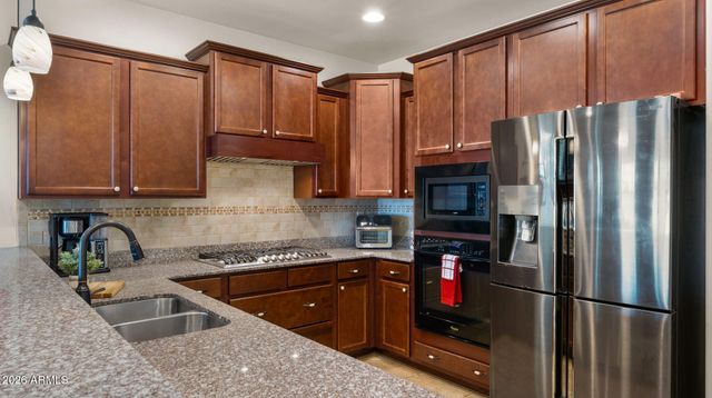 10562 E CORBIN Avenue, Mesa, AZ 85212