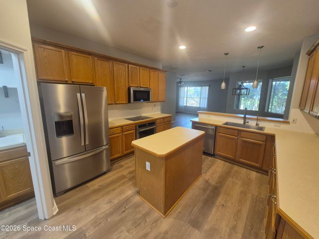 3733 Stream Drive, Melbourne, FL 32940