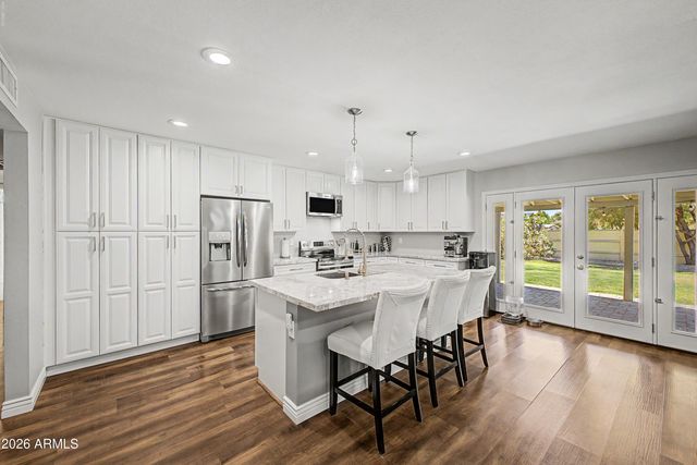 4343 W MOUNTAIN VIEW Road, Glendale, AZ 85302
