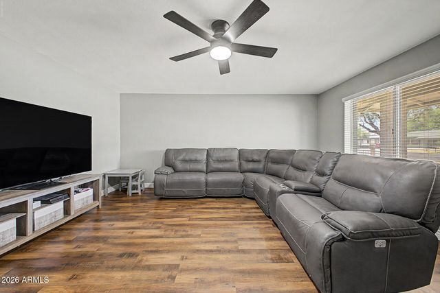 4343 W MOUNTAIN VIEW Road, Glendale, AZ 85302
