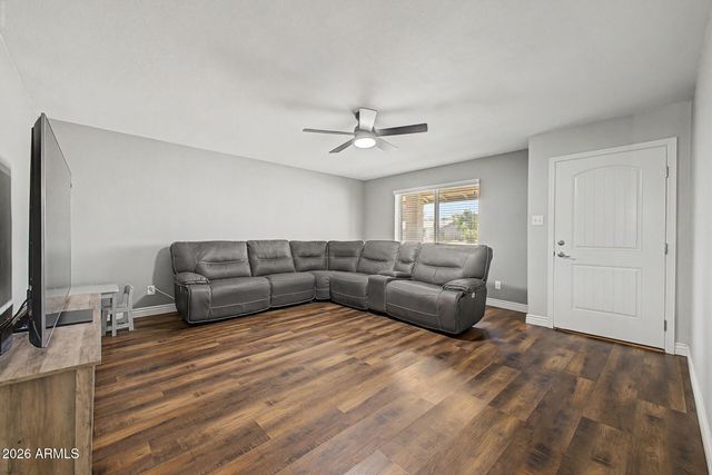 4343 W MOUNTAIN VIEW Road, Glendale, AZ 85302