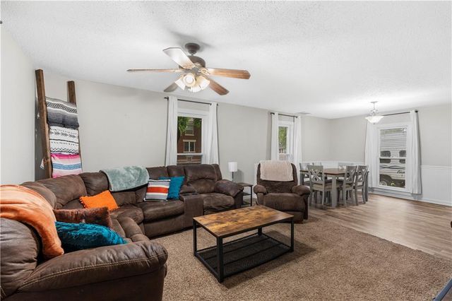 426 W Walnut Street, Nevada, MO 64772