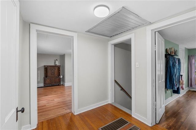 426 W Walnut Street, Nevada, MO 64772