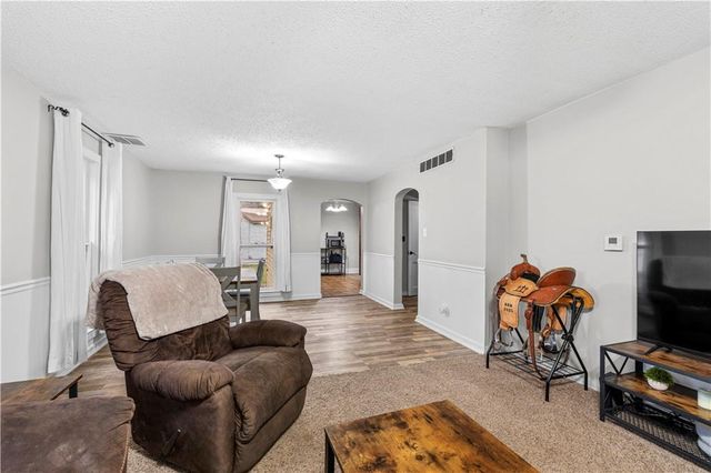 426 W Walnut Street, Nevada, MO 64772