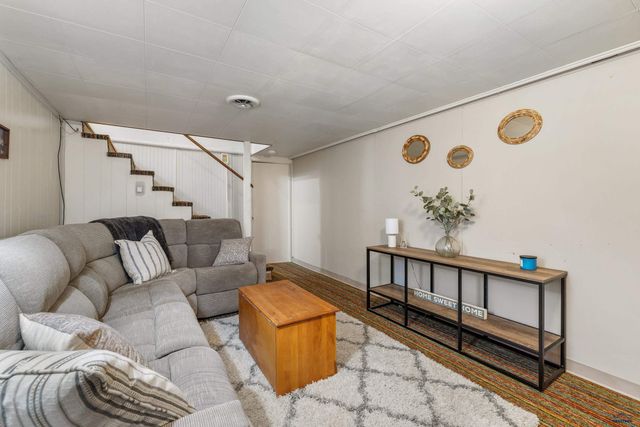 122 RAY ANN CT, Rapid, SD 57702